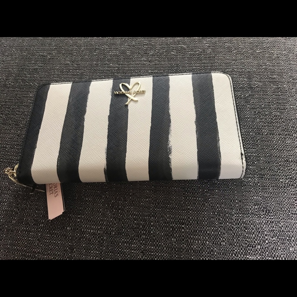 Victoria’s Secret Wallet NWT